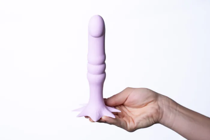 Dildos Maia Toys Dazey Cannabis Leaf Dong Purple 420 Series Pastel Purple